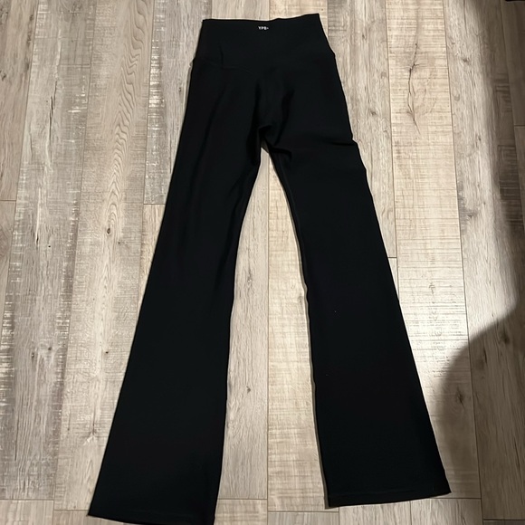 YPB Sculpt Luxe Flare Leggings - Picture 9 of 10